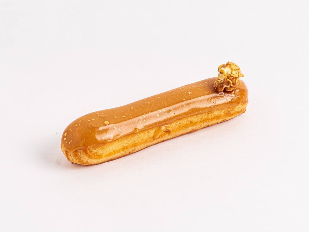 Карамельный эклер